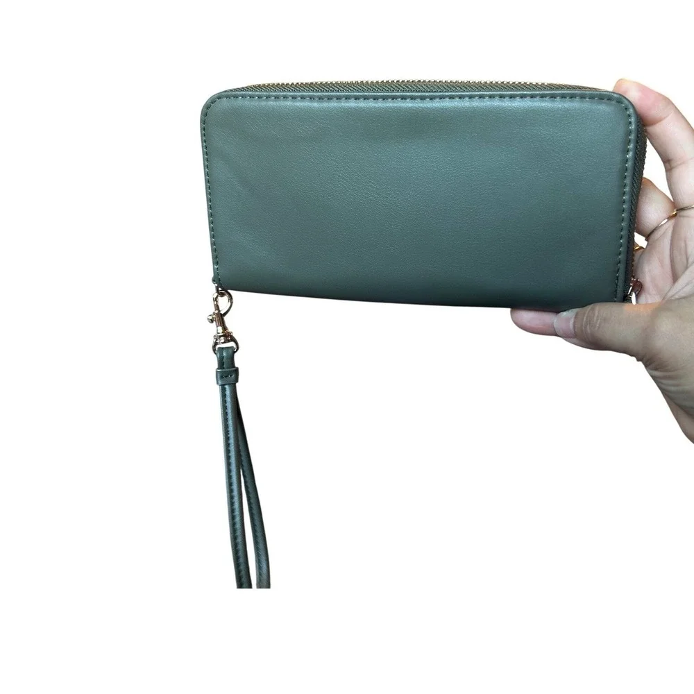 A New Day Women's Zip Around‎ Wristlet Wallet Green Organizer Clutch